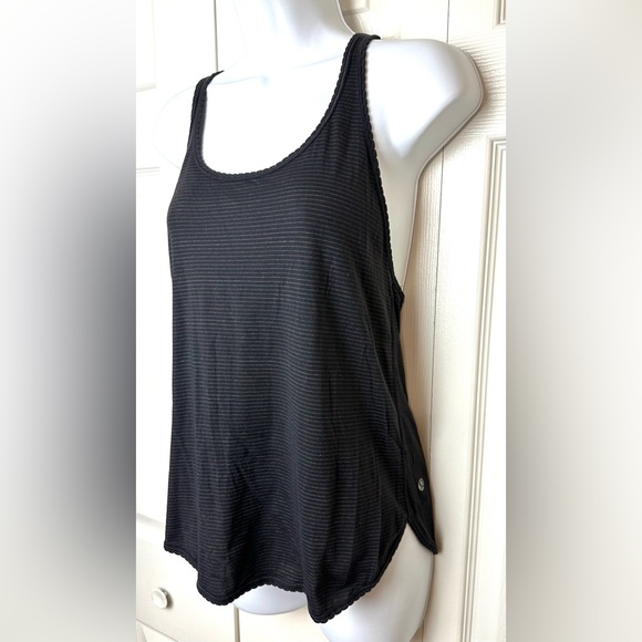 LULULEMON 105 F Singlet Tank Top Scalloped Trim Black Striped Lightweight Shirt - Picture 6 of 16